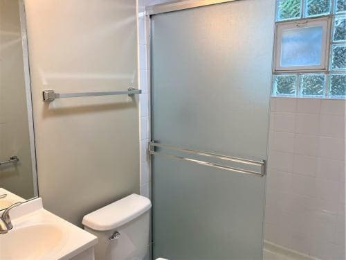 8854 E Prairie Rd in Skokie, IL - Building Photo - Building Photo