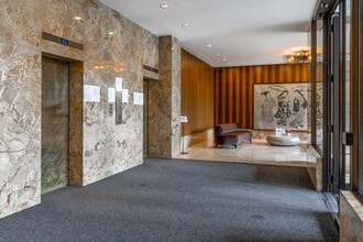 Ramsden Place in Toronto, ON - Building Photo - Interior Photo