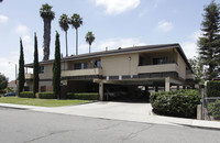 419 E Sycamore St in Anaheim, CA - Foto de edificio - Building Photo