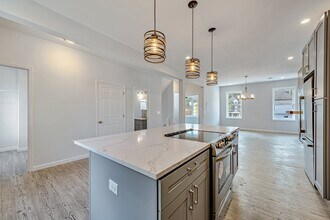5551 Columbo St, Unit 2 in Pittsburgh, PA - Building Photo - Building Photo