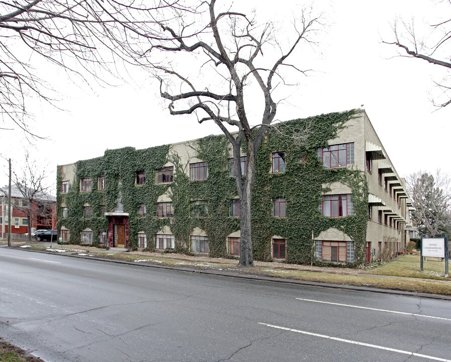 Swanee Condominiums in Denver, CO - Building Photo