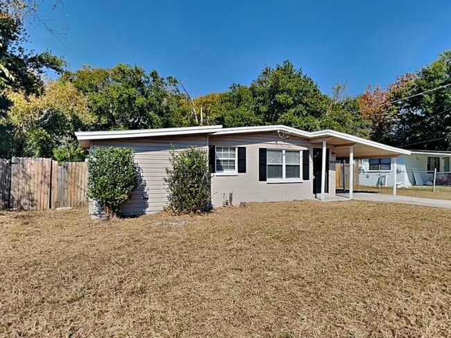 property at 305 Bonnlyn Dr