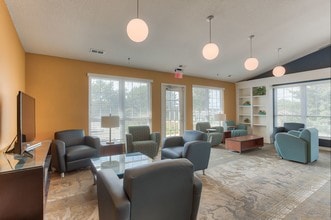 The District at Cape in Cape Girardeau, MO - Foto de edificio - Building Photo