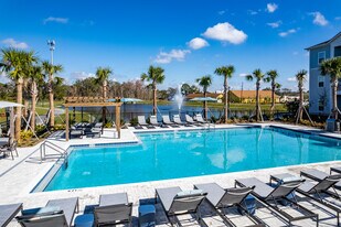 The Hudson in Orlando, FL - Building Photo