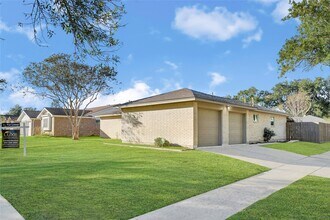 8802 Tanager St in Houston, TX - Building Photo - Building Photo