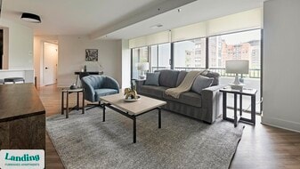 1550 Clarendon Blvd in Arlington, VA - Building Photo