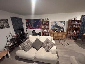 Room in House on Nube Medina, Unit 06-1056 in San Antonio, TX - Building Photo - Building Photo