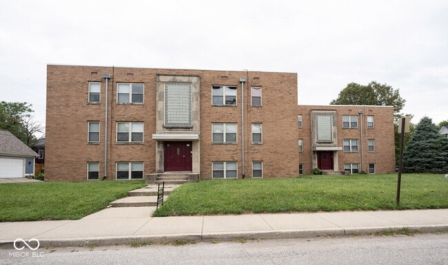 property at 146 E 19th St