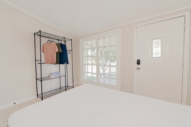 2426 S Maple Ave in Sanford, FL - Building Photo - Building Photo