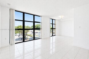 11750 SW 18th St, Unit 401-1 in Miami, FL - Building Photo