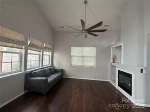 9104 Meadowmont View Dr in Charlotte, NC - Building Photo - Building Photo