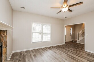 4834 Diggers Way in Sugar Hill, GA - Building Photo - Building Photo