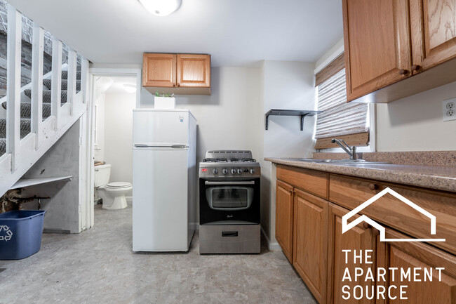 1501 W Fullerton Ave in Chicago, IL - Building Photo - Building Photo