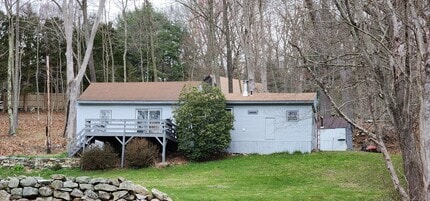 264 McCall Rd in Lebanon, CT - Building Photo - Building Photo