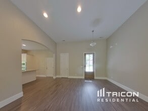 211 E Quail Hollow Way in Dickson, TN - Building Photo - Building Photo
