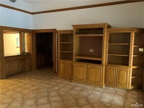 6 Kiwi Ave in McAllen, TX - Building Photo - Building Photo