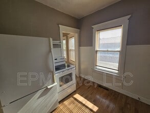 2019 Falls Ave in Waterloo, IA - Building Photo - Building Photo