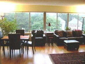 22 Chestnut Pl in Brookline, MA - Building Photo - Building Photo
