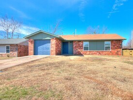 1516 Pecan Grove St in Tecumseh, OK - Building Photo