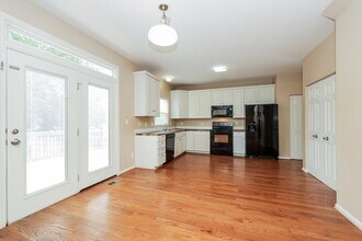 2641 Churchill Dr in Thompson's Station, TN - Building Photo - Building Photo