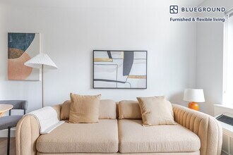 325 Lafayette Ave in Brooklyn, NY - Foto de edificio - Building Photo