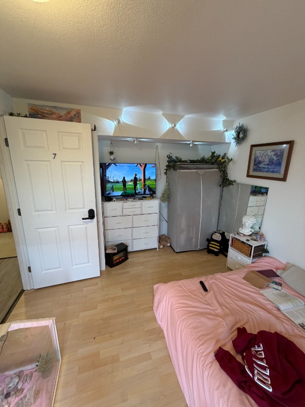 2914 Sunset Dr W in University Place, WA - Building Photo - Building Photo