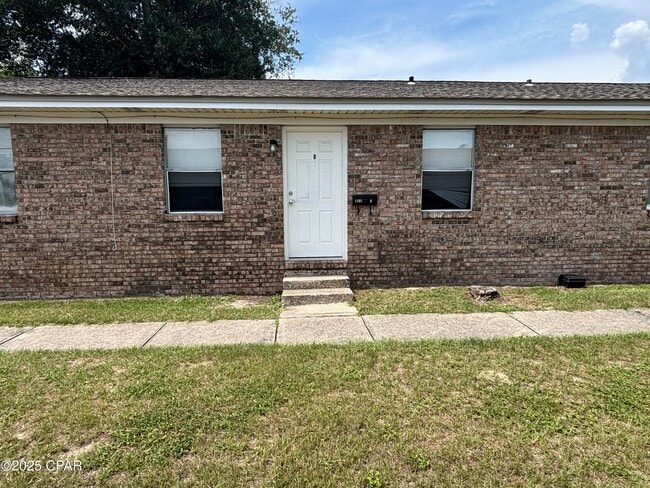 property at 1102 Frankford Ave