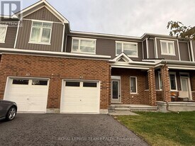 303 Canadensis Ln in Ottawa, ON - Building Photo