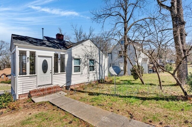 property at 620 10th Ave W