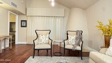 15020 N 40th St in Phoenix, AZ - Building Photo - Building Photo