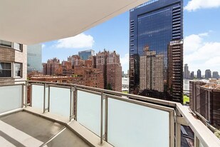 300 E 40th St, Unit 18F in New York, NY - Building Photo