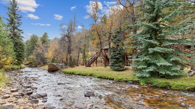 410 Fall River Ln in Estes Park, CO - Building Photo - Building Photo