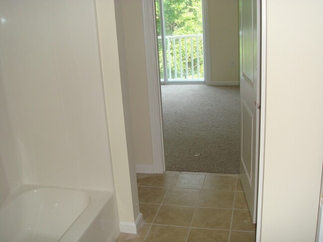 108 California Ave-Unit -301 in Quincy, MA - Building Photo - Building Photo