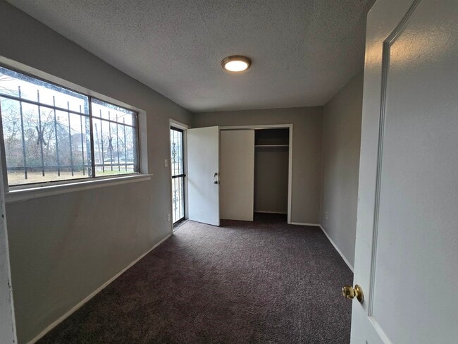 1024 S Wellington St in Memphis, TN - Foto de edificio - Building Photo