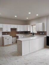 1825 W 115th St in Chicago, IL - Building Photo - Building Photo