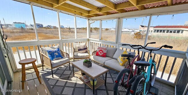 1022 S Green St in Tuckerton, NJ - Building Photo - Building Photo