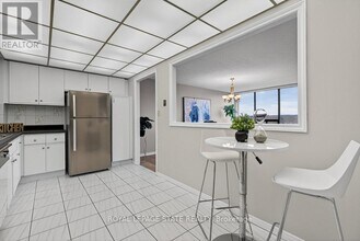 99 Donn Ave in Hamilton, ON - Building Photo - Building Photo