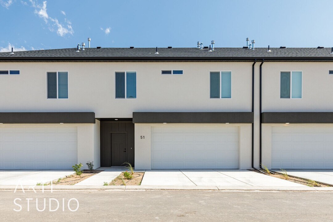 2875 W Cody Dr in Cedar City, UT - Building Photo