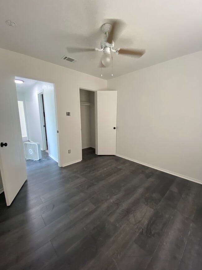 3017 Hillsdale Ave in Corsicana, TX - Building Photo - Building Photo