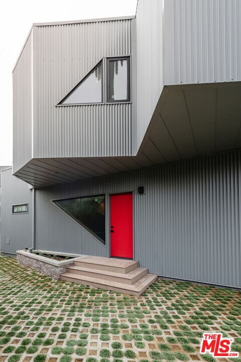 340 Indiana Ave in Los Angeles, CA - Building Photo