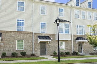 Room in Townhome on Excelsior Grand Ave in Durham, NC - Building Photo