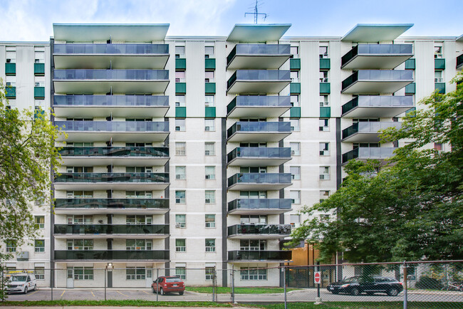 Embassy Apartment in Mississauga, ON - Building Photo - Building Photo