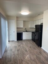 Vineyard Apartments in Ceres, CA - Building Photo
