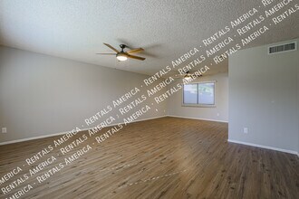 5005 S Willow Dr in Tempe, AZ - Building Photo - Building Photo