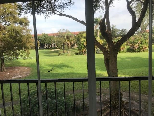 4168 Inverrary Dr, Unit 201 in Lauderhill, FL - Building Photo