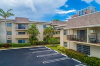 Building Photo - Waterside Apartments in Miami, Florida