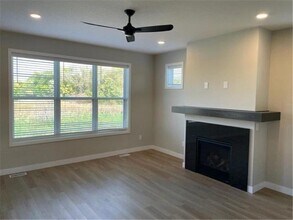 11410 51st St NE, Unit 1125 in Albertville, MN - Foto de edificio - Building Photo