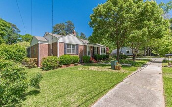1325 E Forrest Ave in East Point, GA - Building Photo - Building Photo