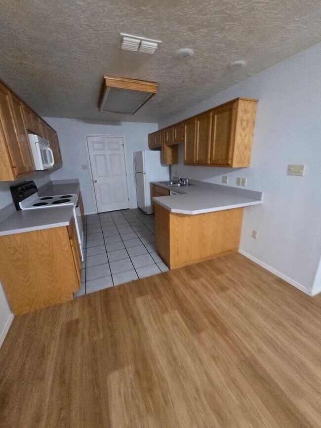 600 S Abilene Ave in Portales, NM - Building Photo - Building Photo