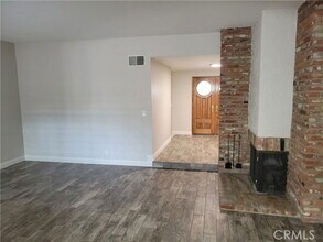 10651 Baton Rouge Pl in Los Angeles, CA - Building Photo - Building Photo